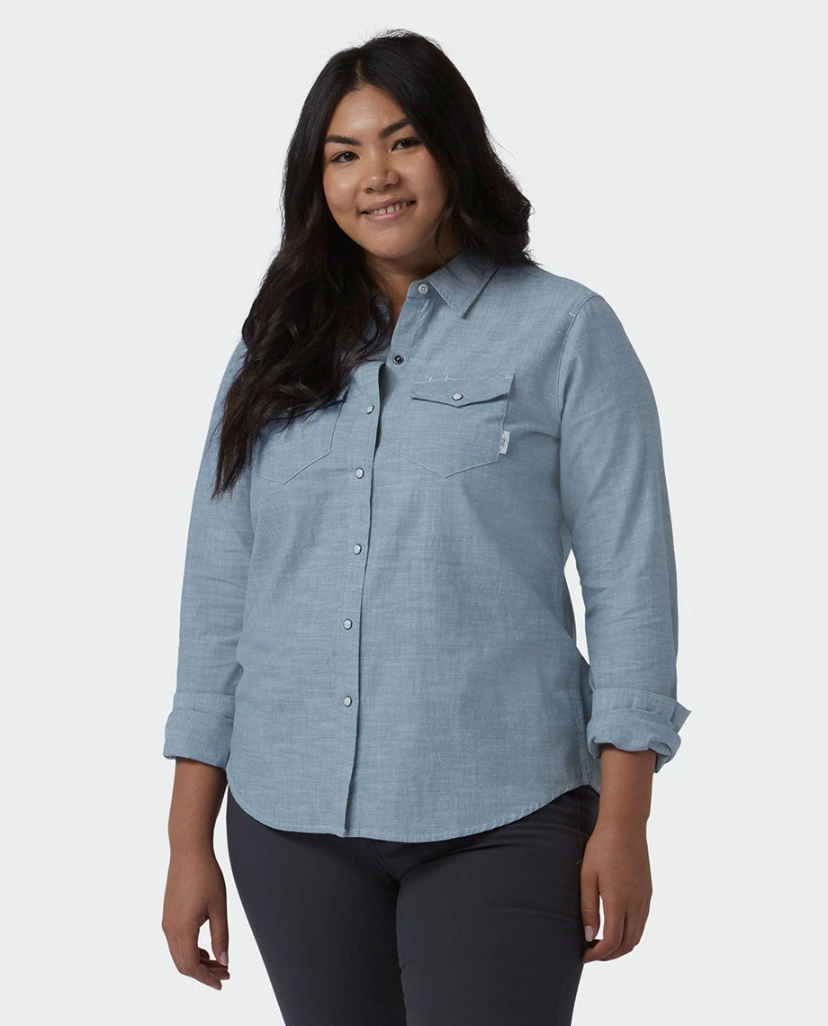 Stio Women's Ashton Chambray Shirt 10 Stio Women's Ashton Chambray Shirt - Image 8