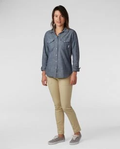 Stio Women's Ashton Chambray Shirt - Past Season 26 Stio Women's Ashton Chambray Shirt - Past Season -Hot Sale Stio Store W Ashton Chambray Shirt Medium Chambray 5 5c578e6f e885 49ba 86b3 571478983ae6