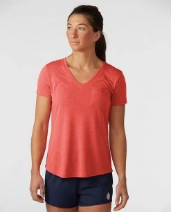 Stio Women's Divide V-Neck SS 27 Stio Women's Divide V-Neck SS -Hot Sale Stio Store W Divide Vneck SS Pressed Petal 1
