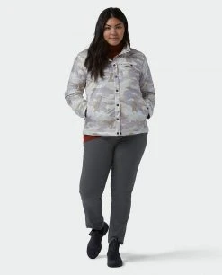 Stio Women's Skycrest Insulated Snap Shirt -Hot Sale Stio Store W Skycrest Snap Shirt Powder Fox Camo Alt 4